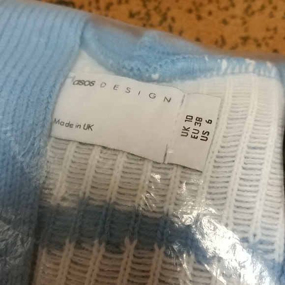 Sweater..Firm - Picture 8 of 8